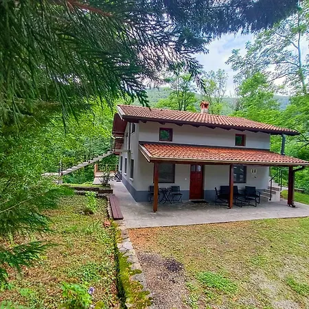 Villa Britof Forest House In Chestnut Valley Kanal