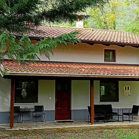 Villa Britof Forest House In Chestnut Valley