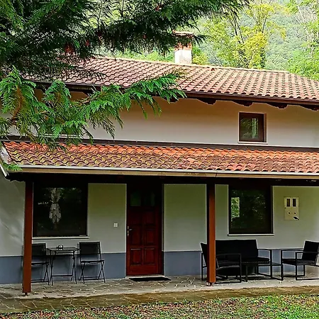 Villa Britof Forest House In Chestnut Valley